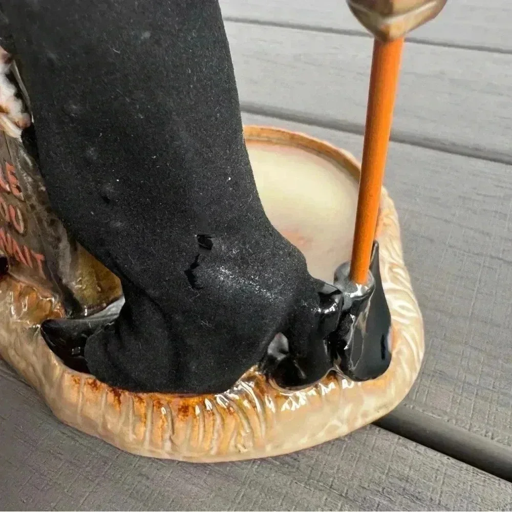 Yankee Candle Halloween Boney Bunch Graves Dug While You Wait Candle Holder 2014 - Picture 3 of 4